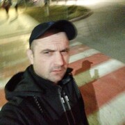  ,  Vitalie, 42
