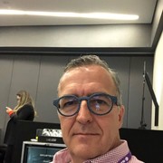 ����� ����