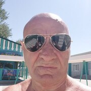  Hirschhorn,  Juri, 68