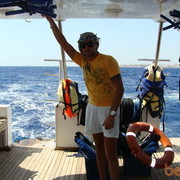  ,   Santi, 43 ,  
