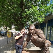  ,   Viktor, 44 ,   ,   , c 