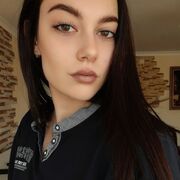  ,  Valeria, 20
