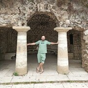  ,   Maxim, 33 ,   ,   , c 