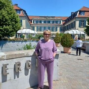  Neuss,   , 63 ,   ,   