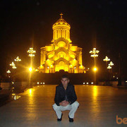  ,   Artur, 32 ,   