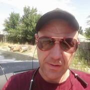  ,  Vlad, 40