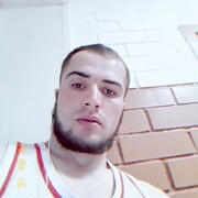   ,  Farhod, 28