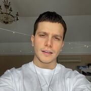  ,  Viktor, 38