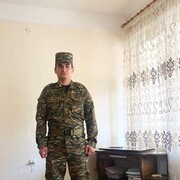  ,  Karen, 23