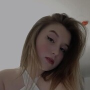  ,  Veronika, 20