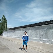  ,   Bob, 28 ,  