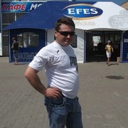  ,  Alex, 44