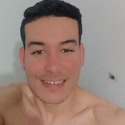  ,  Anouar, 30