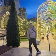  ,   Nik, 38 ,   ,   