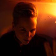  ,   Elli, 26 ,   ,   , c 