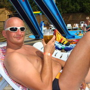  ,   Igor, 52 ,   