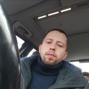  ,  Denis, 33