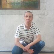  ,  Denis, 40
