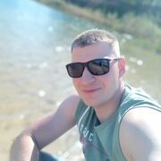  ,  Dennis, 38
