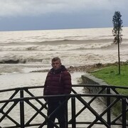  ,   Mehmet, 44 ,   ,   
