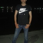  ,  Garik, 32