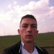  ,   Vova, 32 ,   