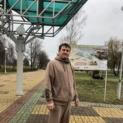  ,   Denis, 40 ,   