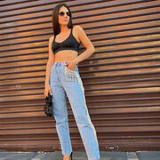  ,   Anastasia, 31 ,   