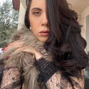  ,   Julija, 35 ,   ,   