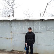  ,  Rafik, 38