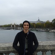  Puteaux,  Den, 26