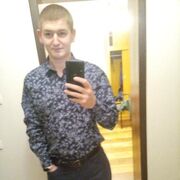  ,  Yevhenii, 27
