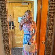  ,   Sophie, 26 ,   ,   