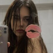  ,  Arina, 24