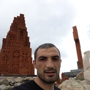  ,  Paruyr, 37