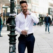  ,  MURAD, 26