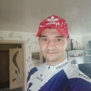  ,   Yury, 38 ,   ,   , c , 