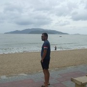  -,   Steeve, 40 ,   ,   , c 