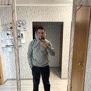  ,  Artem, 22