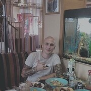  ,   Maxim, 27 ,   ,   , c 