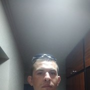  ,  Alex, 37