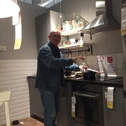  ,   Igor, 54 ,     