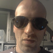  ,  Denis, 40