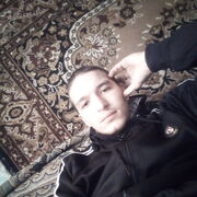  ,  Artem, 24