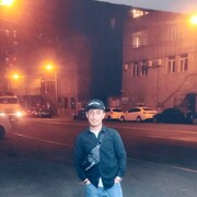 ,   Armen, 34 ,   ,   