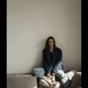  ,  Alia, 40