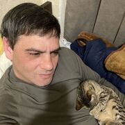  ,  Azat, 44