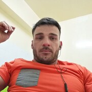 ,  Joni, 42