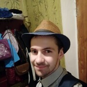  ,  Alex, 28