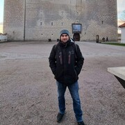 ,  Alex, 42